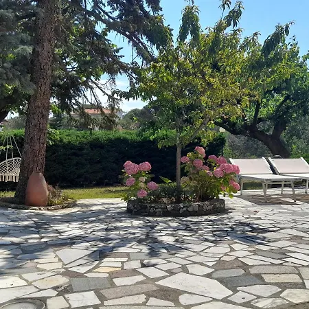 Casa Giardino 別荘 スポトルノ