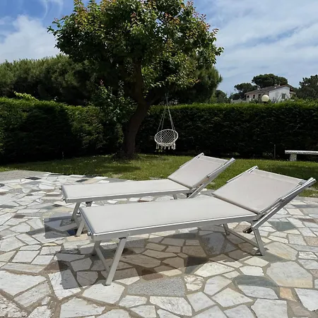 Casa Giardino Nyaraló Spotorno