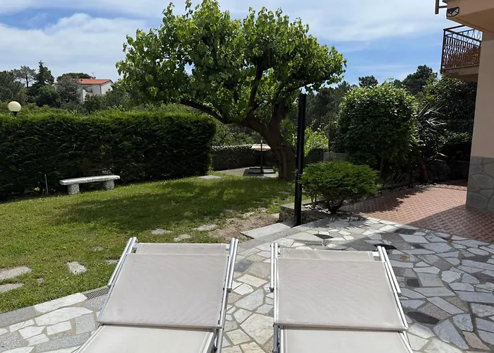 Prázdninový dům Casa Giardino Spotorno